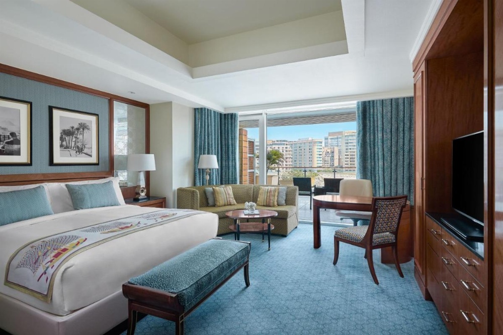 Deluxe Guest room, 1 King, Museum view, City View, Terrace